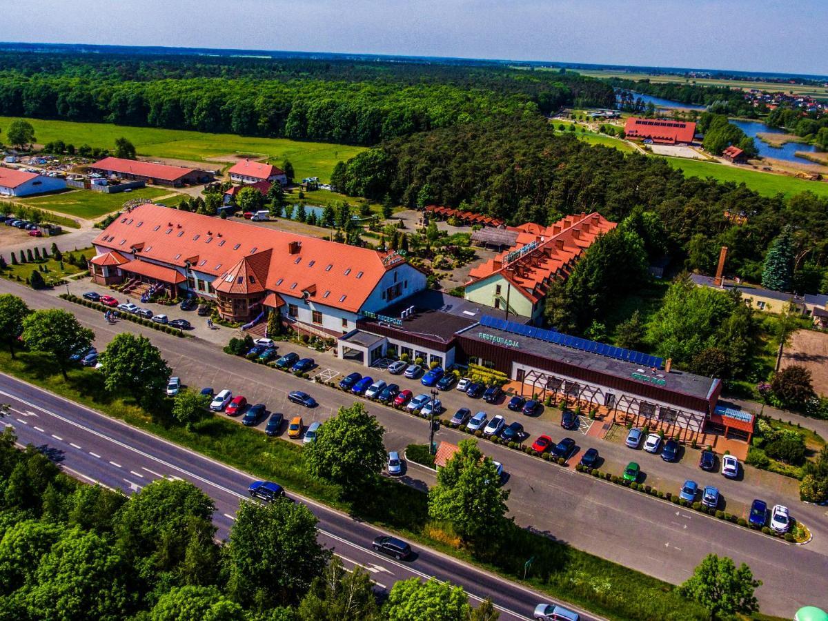 Hotel Delicjusz Trzebaw Exterior foto